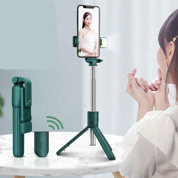 LEAPCOVER mobile phone selfie stick light